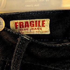 Fragile skinny stretch jeans